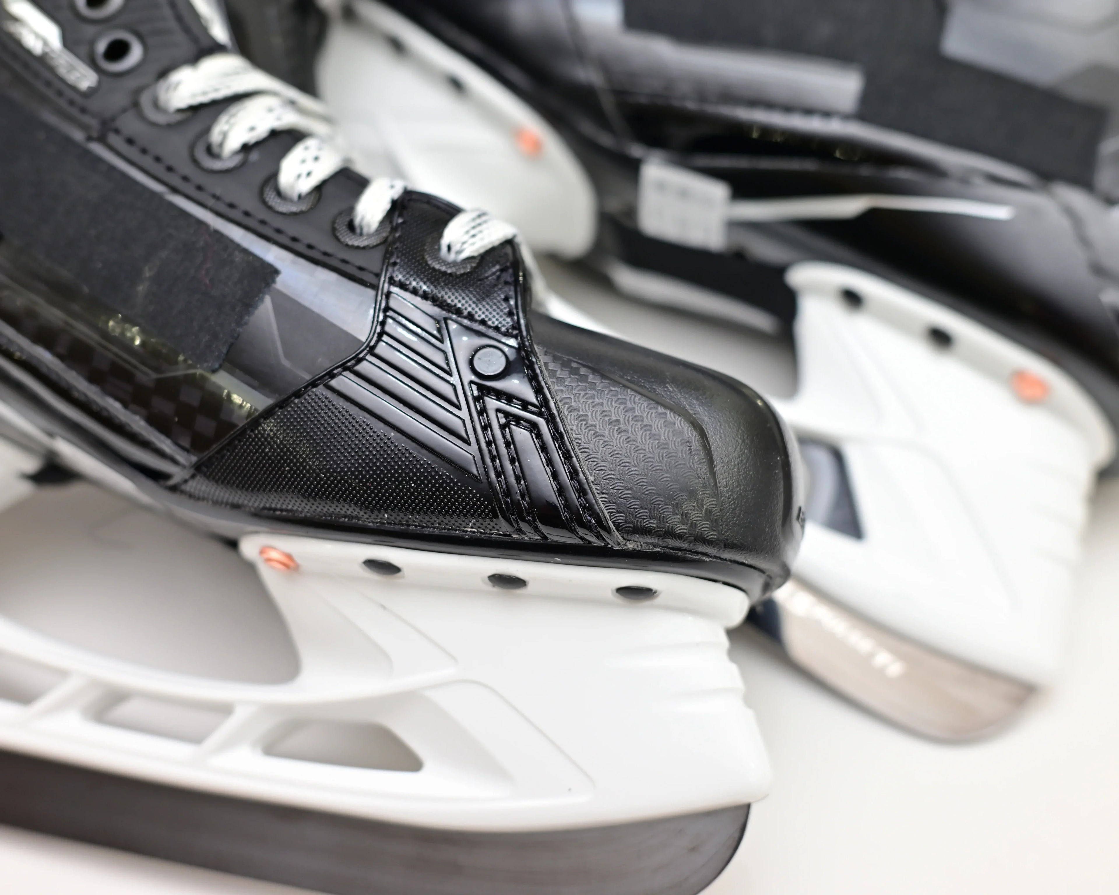 Thermalform Heat Molding hockey Skate Curv Composite Steel Blade Real Ice Hockey Carbon Fiber Customizable Performance Fit Light