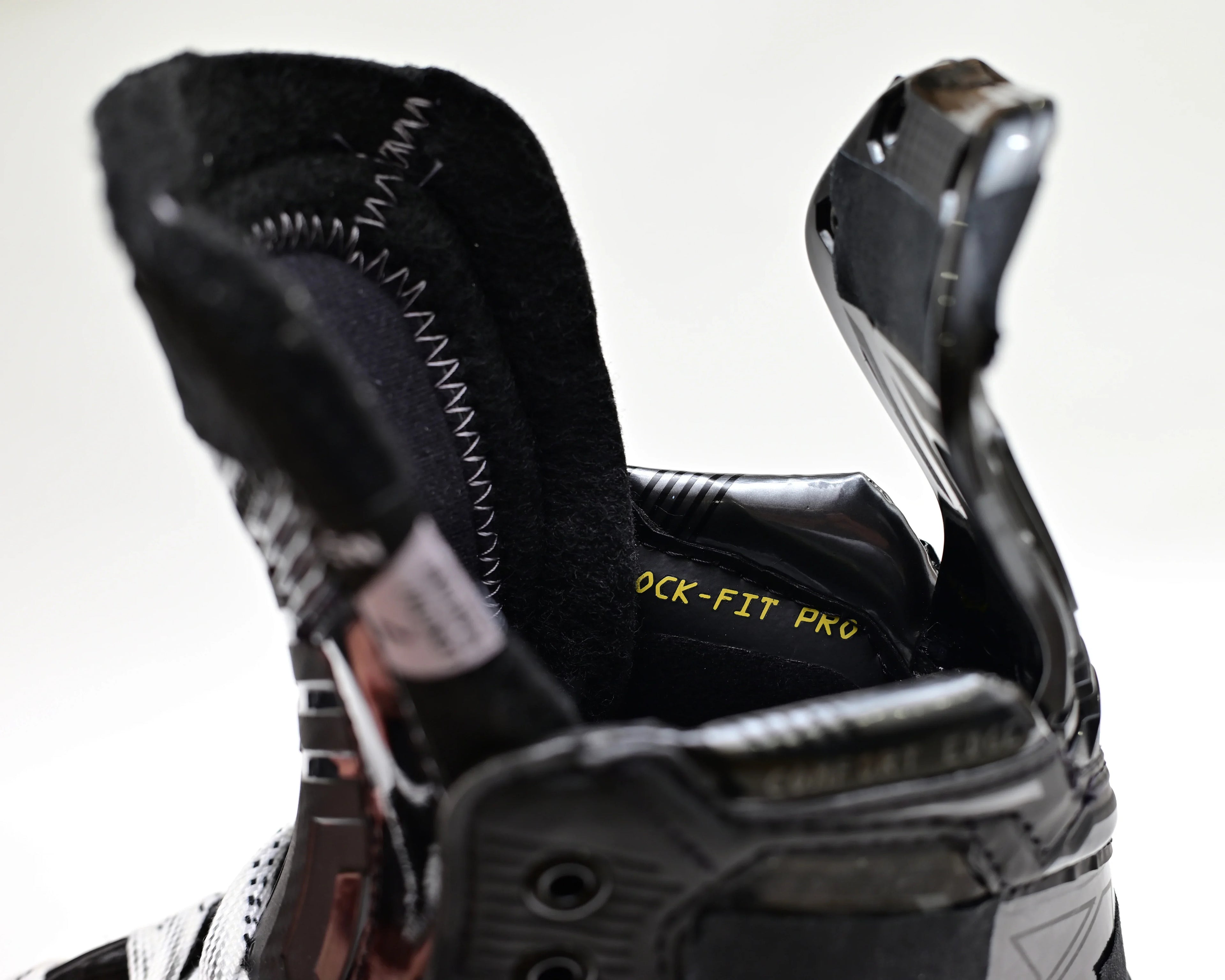 Thermalform Heat Molding hockey Skate Curv Composite Steel Blade Real Ice Hockey Carbon Fiber Customizable Performance Fit Light